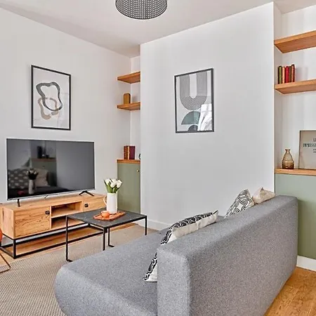 4 Pers, Champs-elysees, Arc De Triomphe Apartment